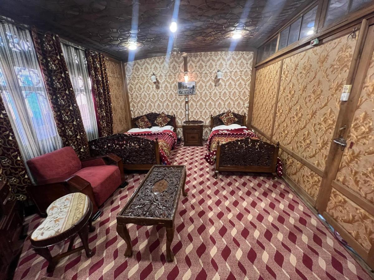 Aristotle Group Of Houseboats & Transportation Hotel Srīnagar Kültér fotó