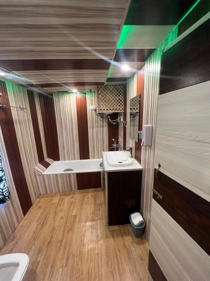 Aristotle Group Of Houseboats & Transportation Hotel Srīnagar Kültér fotó